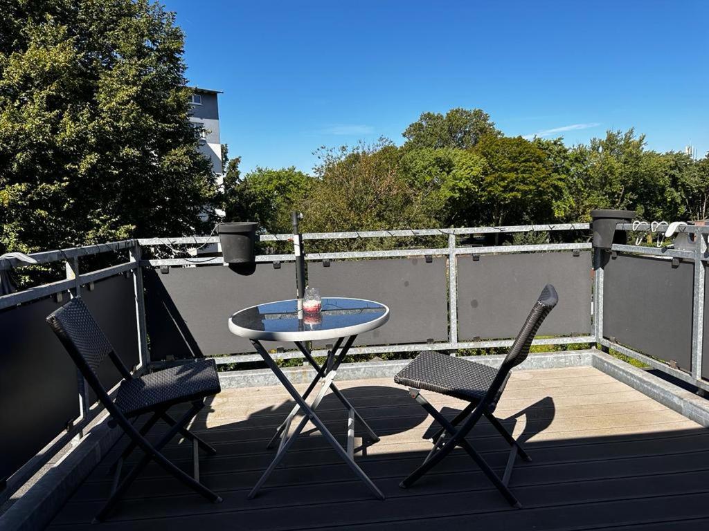 A&V Apartments Wunderschoene Rheinblick Wohnung Zum Entspannen Apt Ela Duisburg Eksteriør billede